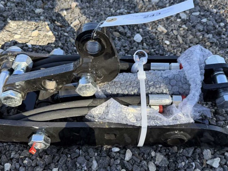 #243-•-mini-excavator-hydraulic-thumb-image-1