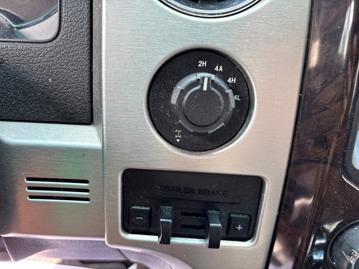 2014-ford-f150-image-21