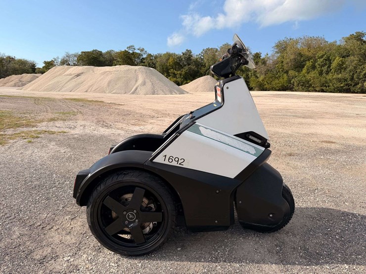 2014-segway-r1376-image-9