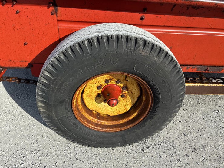 new-holland-513-image-11