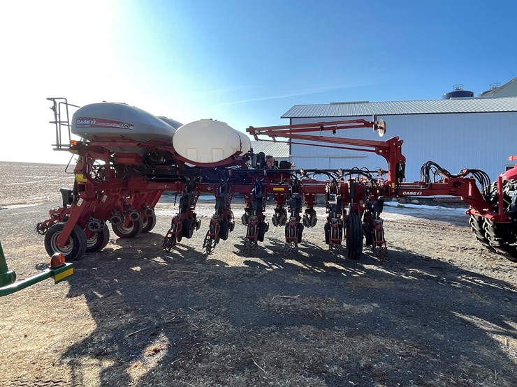 2020-case-ih-2150-image-3