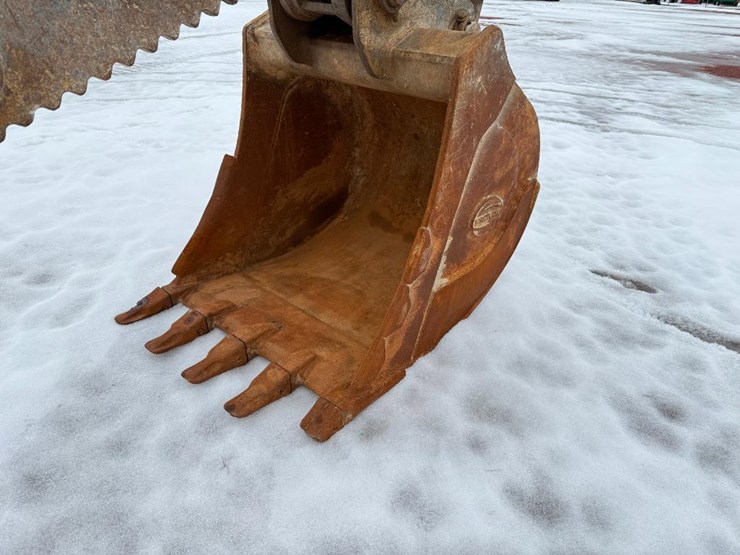 case-cx210d-image-36