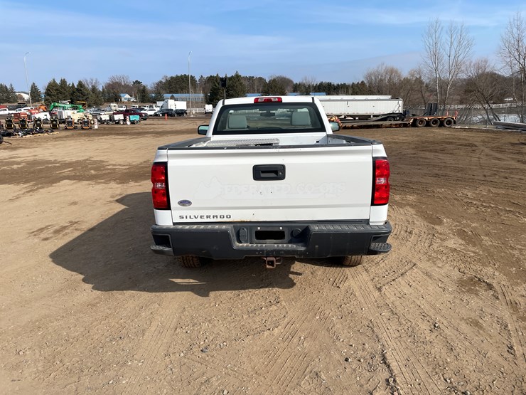 #1474-•-2014-chevy-silverado-pickup-truck-(has-mn-title)-image-4