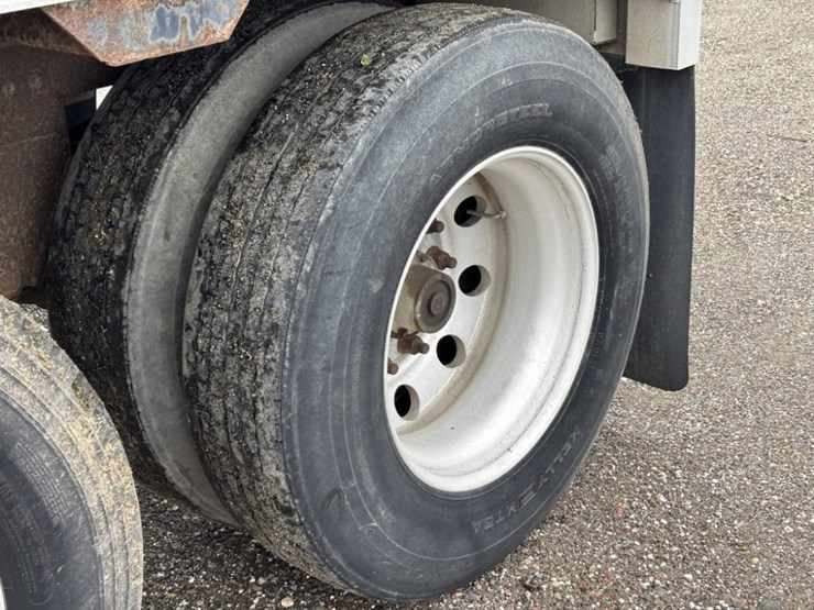 2005-timpte-super-hopper-image-11