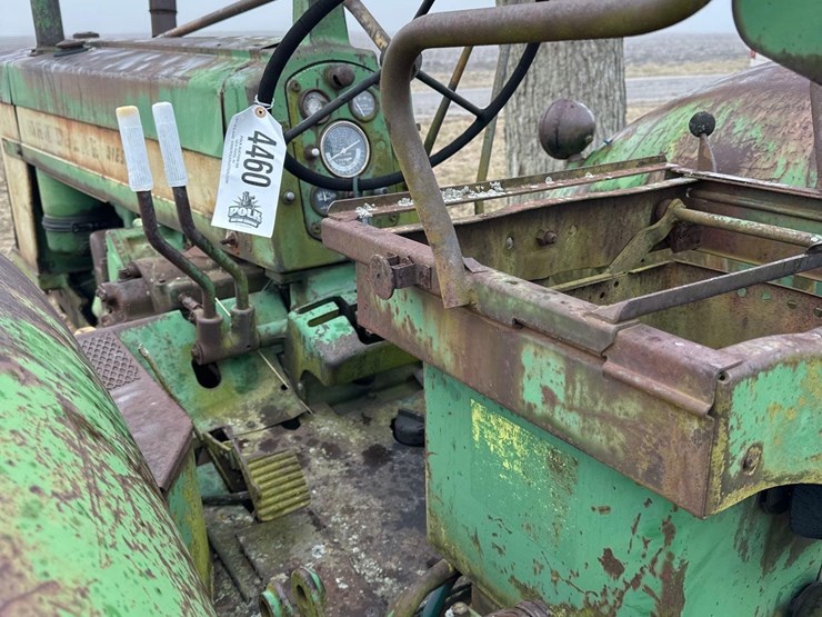 john-deere-720-image-11