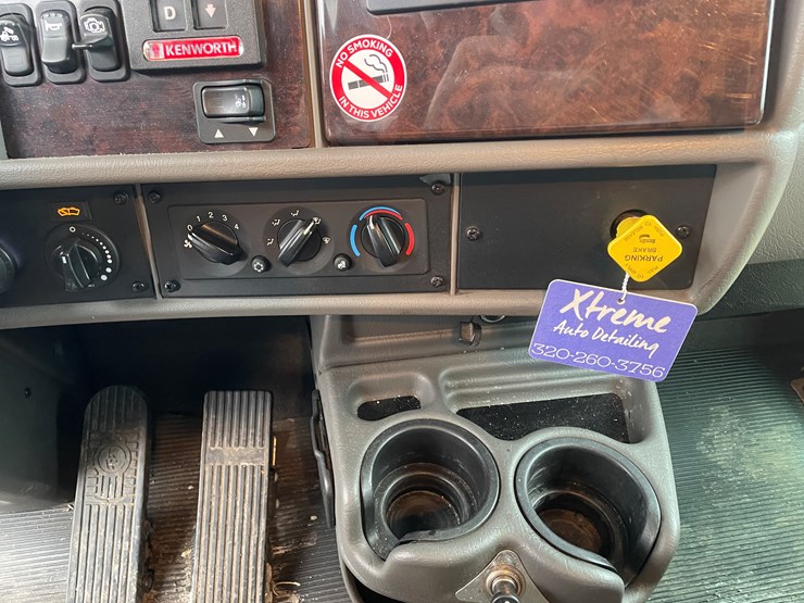 2022-kenworth-t370-image-58