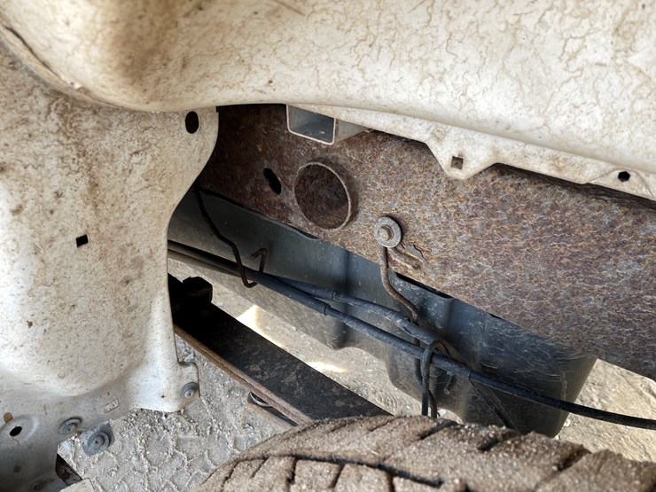 #1474-•-2014-chevy-silverado-pickup-truck-(has-mn-title)-image-17