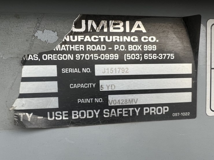 2013-international-7500-s/a-dump-truck-image-23