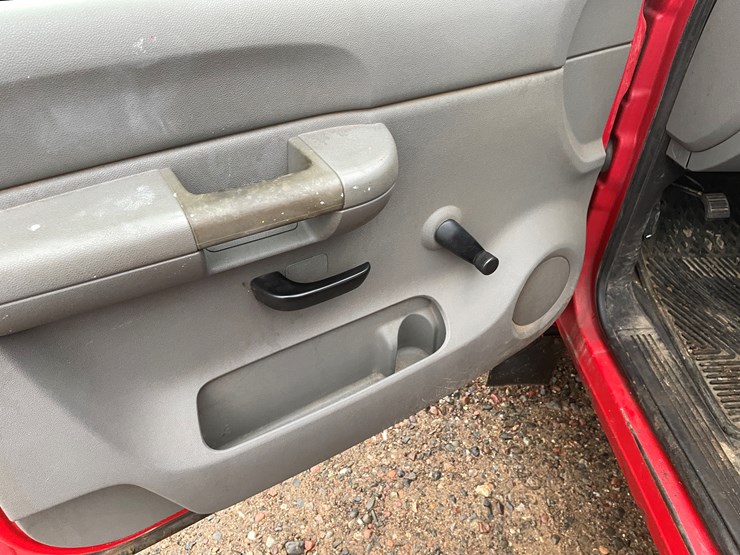 2007-chevrolet-3500-image-26