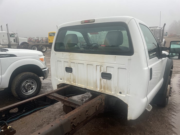 2013-ford-f550-image-11