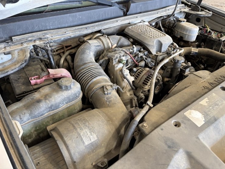 2010-gmc-sierra-2500-image-15