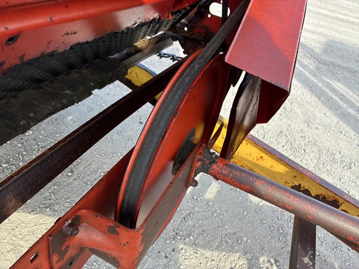 new-holland-513-image-7