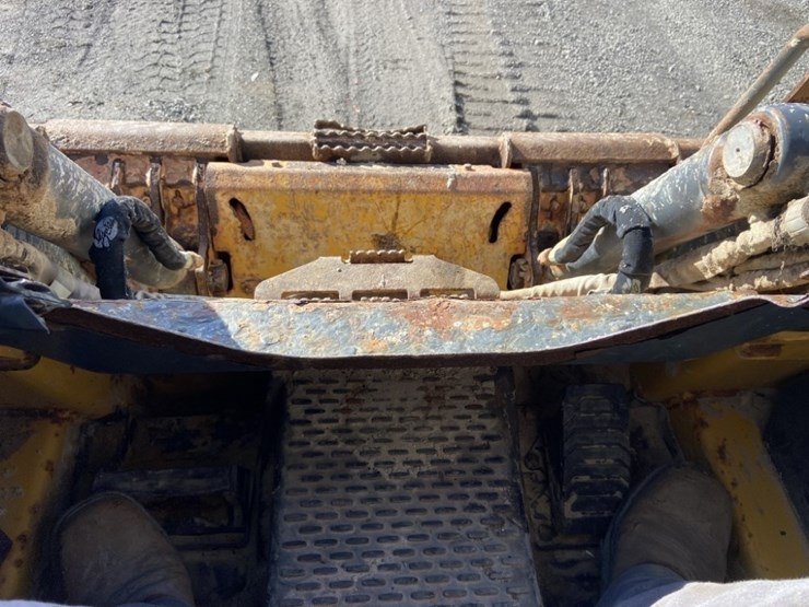 2023-deere-317g-image-22