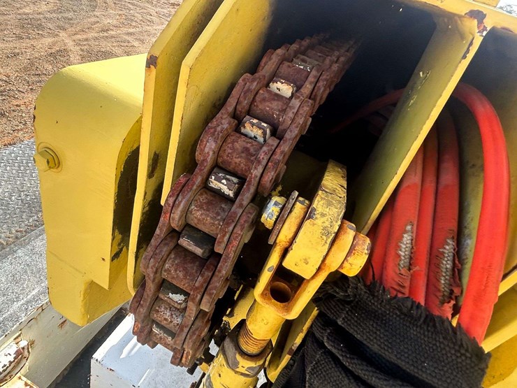 2013-dodge-ram-5500hd-image-38