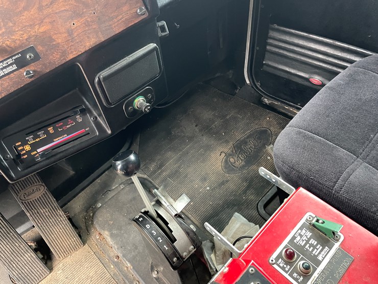 1991-peterbilt-377-image-73
