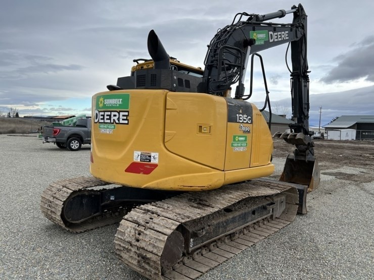 2021-deere-135g-image-5