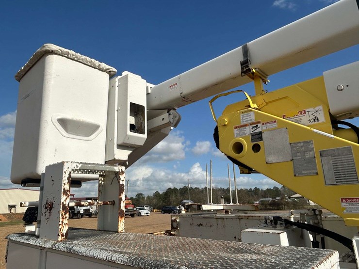 2013-dodge-ram-5500hd-image-27