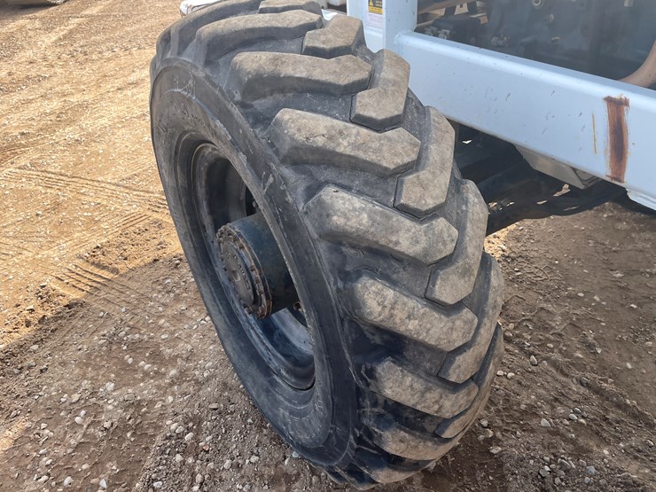 1999-lull-844c-42-image-14