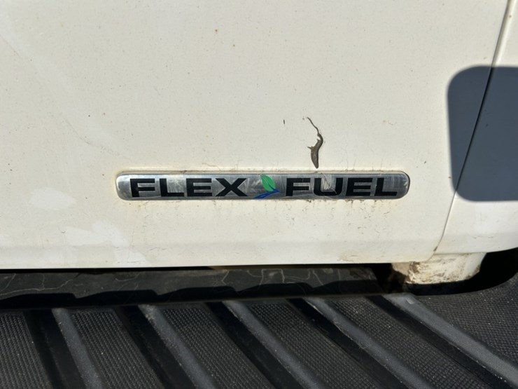 2014-ford-f150-xl-image-16