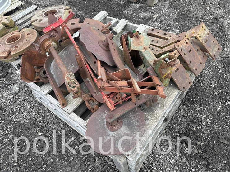 pallet-of-misc-parts-&-weights-(wf)-image-2