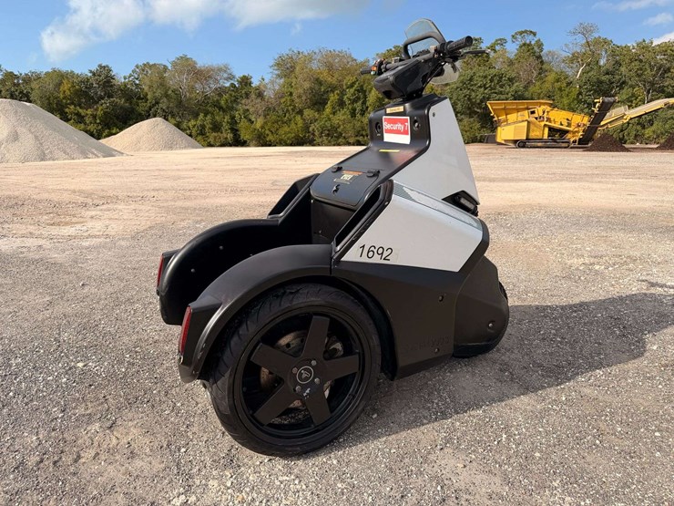 2014-segway-r1376-image-8