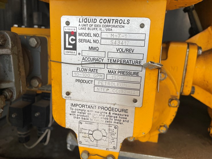 #1037-•-2009-international-navistar-fuel-truck-(has-mn-title)-image-41