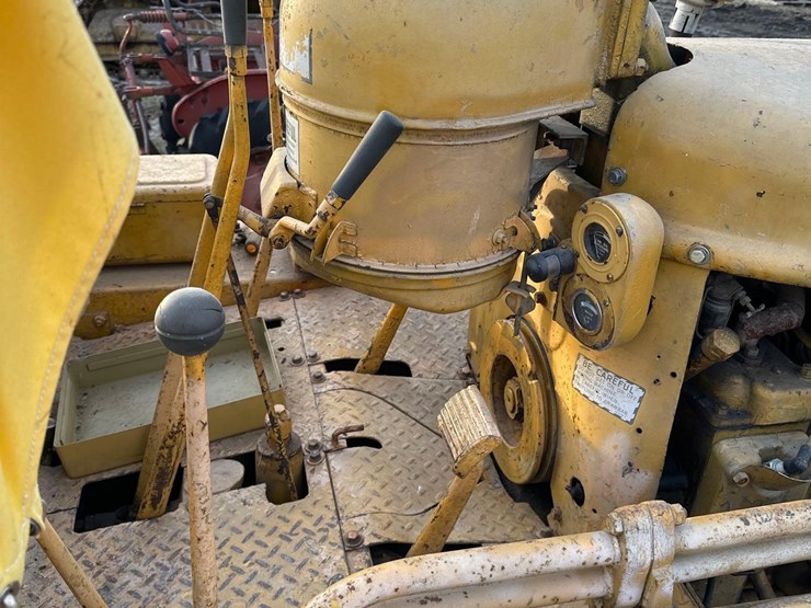 caterpillar-d6-image-12