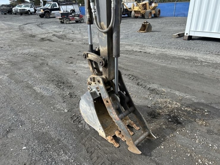 2019-volvo-ecr40d-image-18