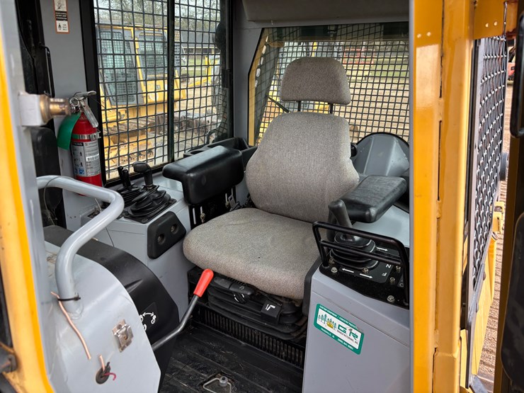 deere-650h-lgp-image-25