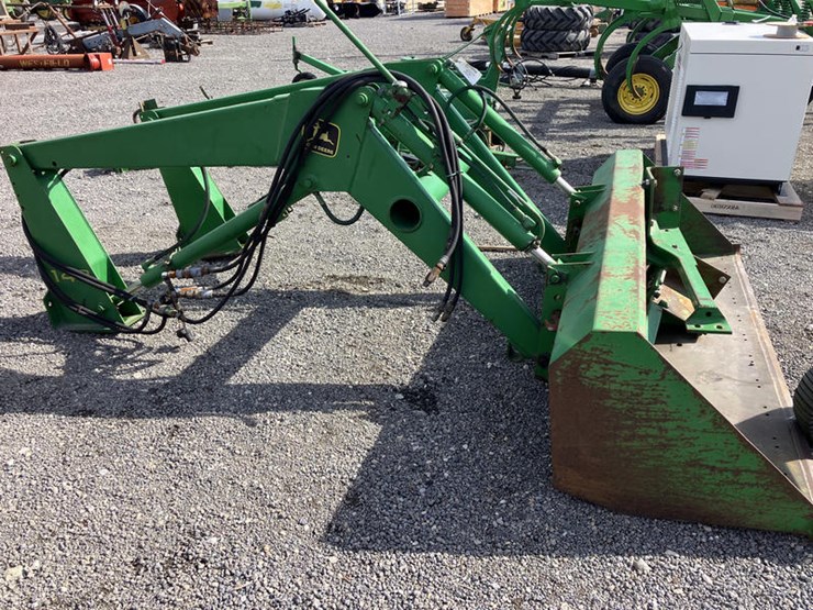 john-deere-148-image-6