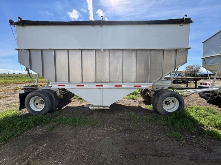 1968-titan-trailer-image-6