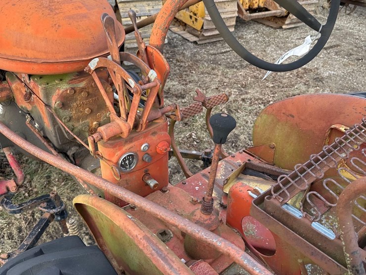 farmall-140-(sn#-26913)-(hess)-image-13