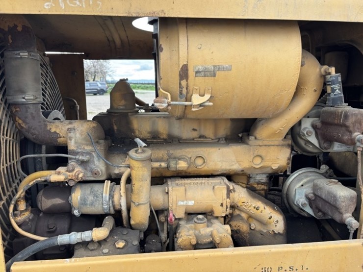 1970-caterpillar-920-image-15