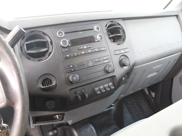 2015-ford-f350-image-13