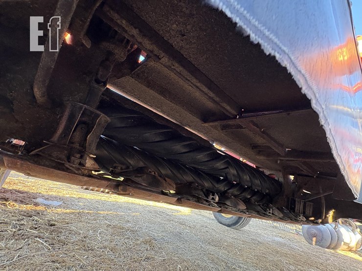 new-holland-1431-image-5