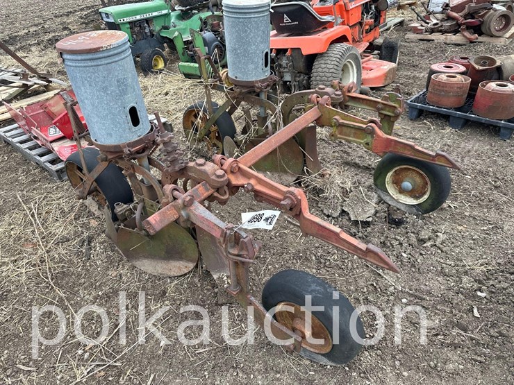 fast-hitch-2-row-planter-(wf)-image-1