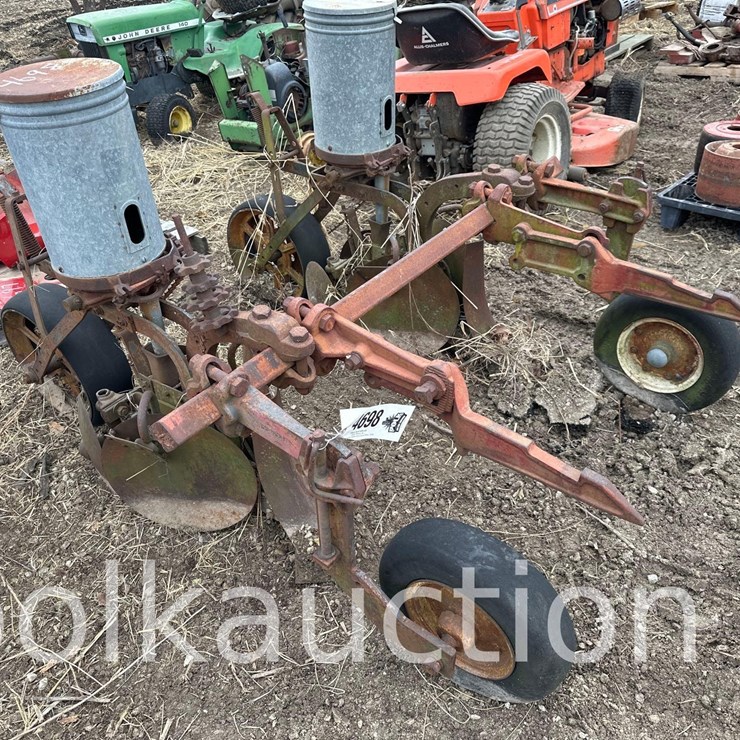 FAST HITCH 2-ROW PLANTER (WF)