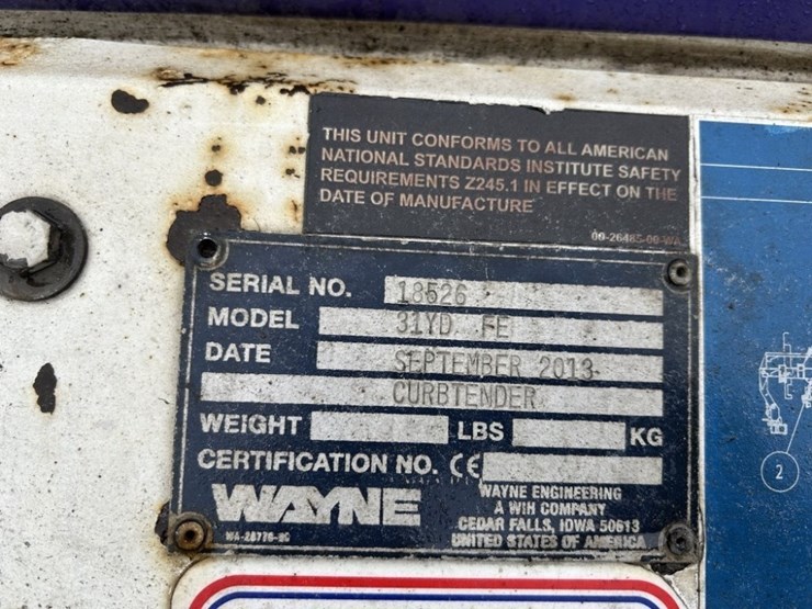 2014-peterbilt-320-image-43