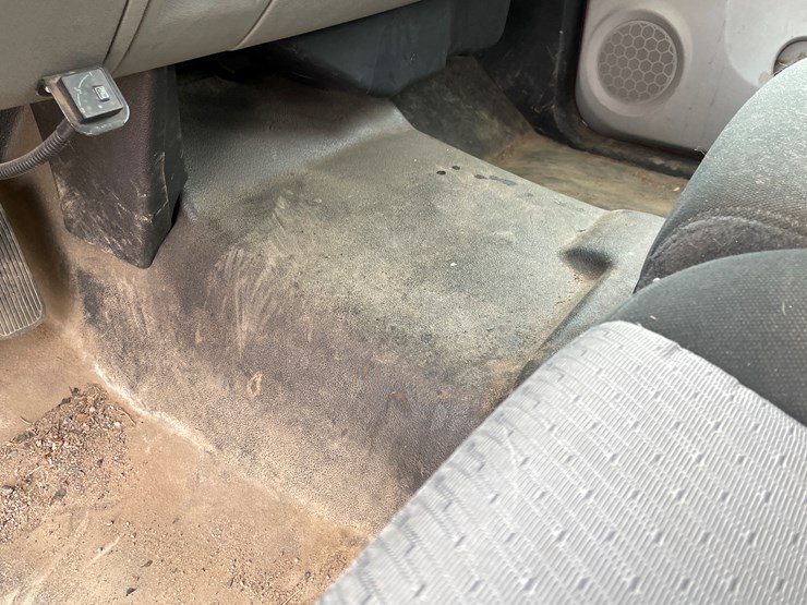 #1475-•-2009-chevy-silverado-(has-mn-title)-image-35