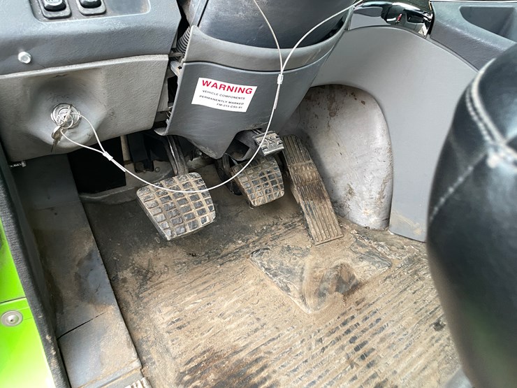 #1482-•-2009-freightliner-truck-tractor-(has-mn-title)-image-43