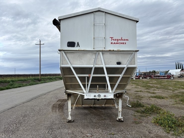 1974-titan-trailer-image-8