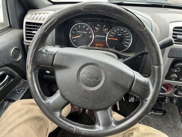 2012-chevrolet-colorado-lt-image-37