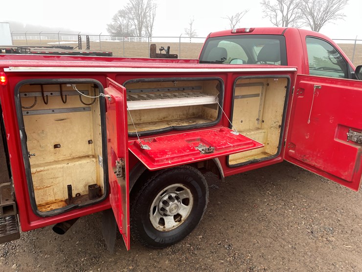 2007-chevrolet-3500-image-17