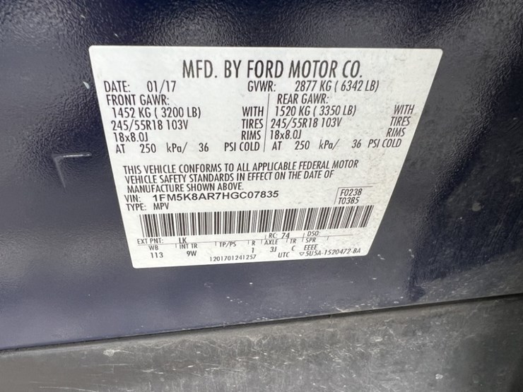 2017-ford-explorer-image-10