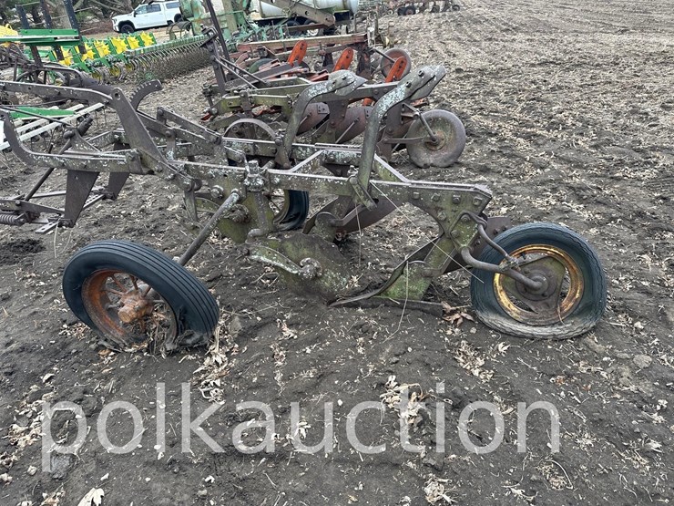 2-bottom-pull-type-plow---15"-image-4