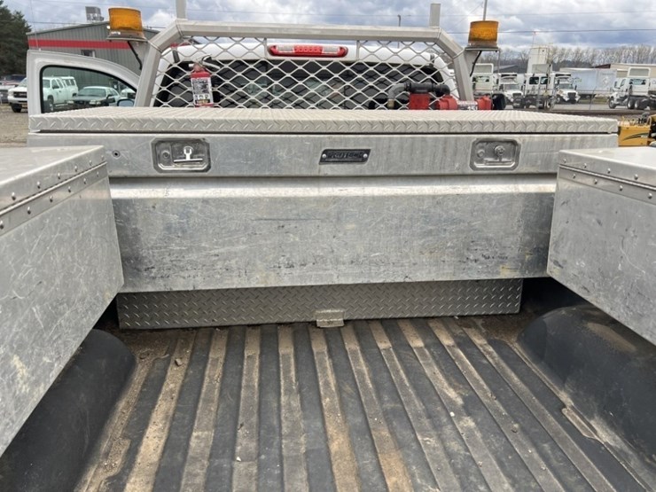 2012-gmc-2500-image-20