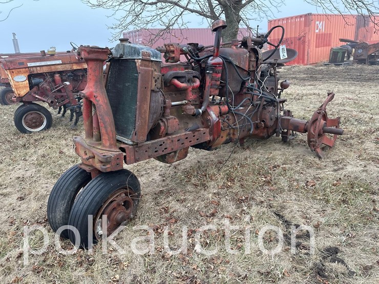 case-ih-400-image-3