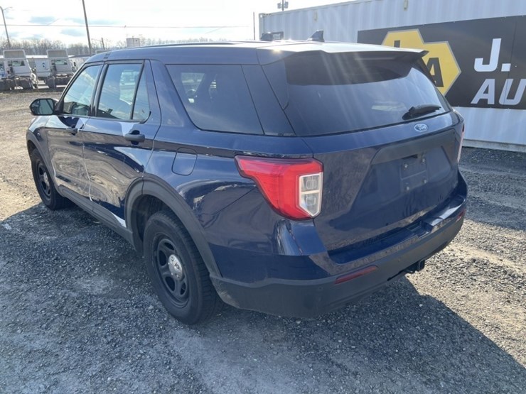 2020-ford-explorer-image-6