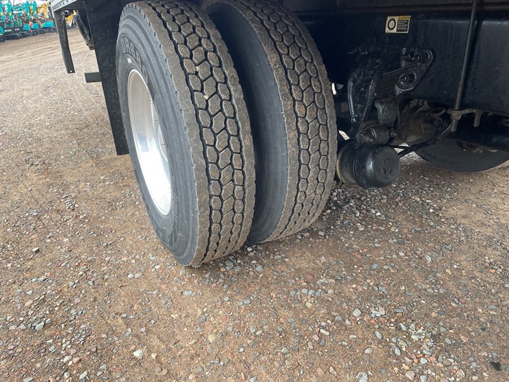 2022-kenworth-t370-image-13