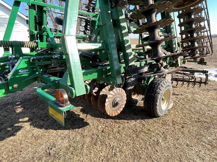 great-plains-2400tm-image-17